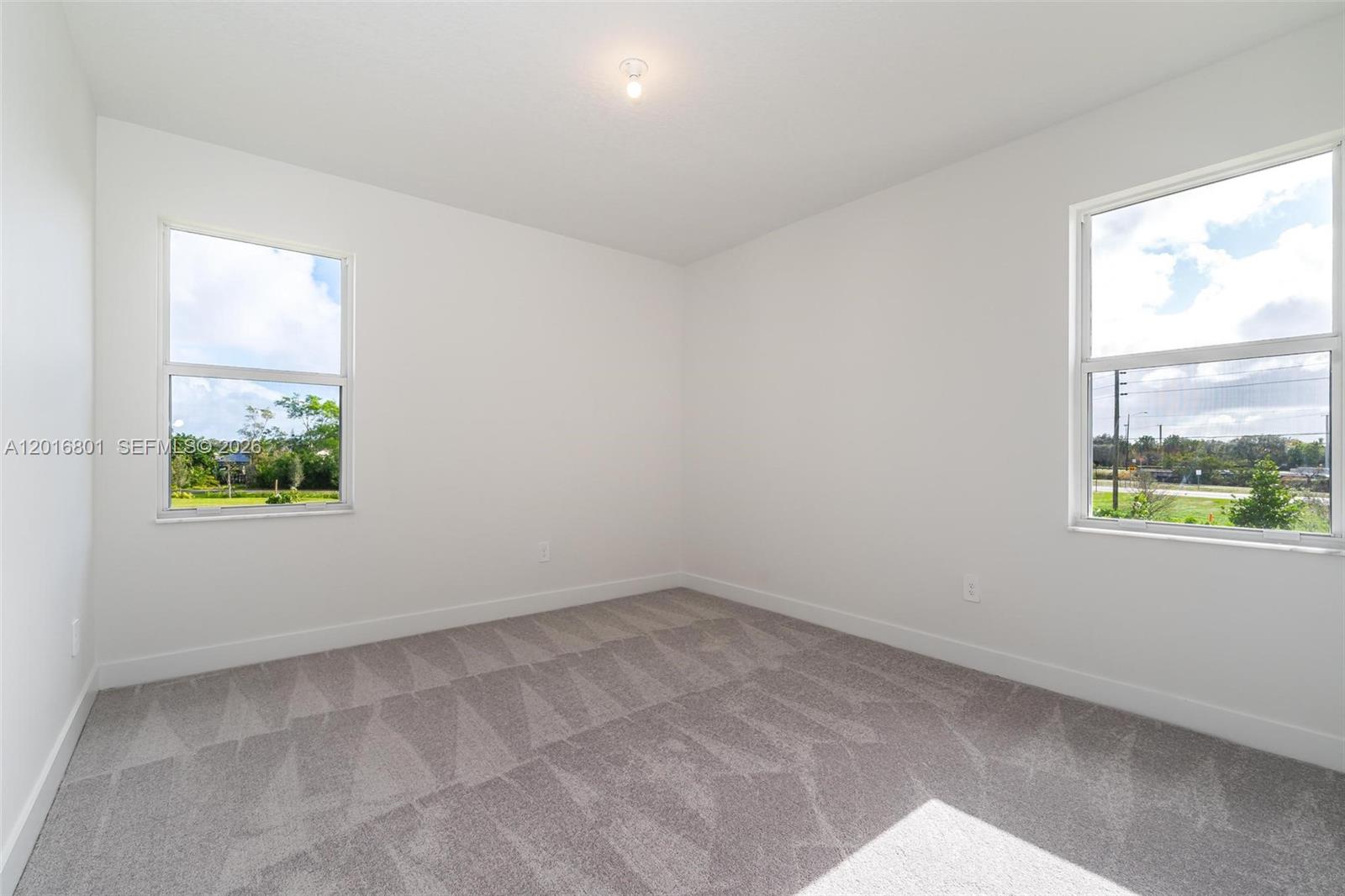 RESERVE AT DAVIE - Residential Lease