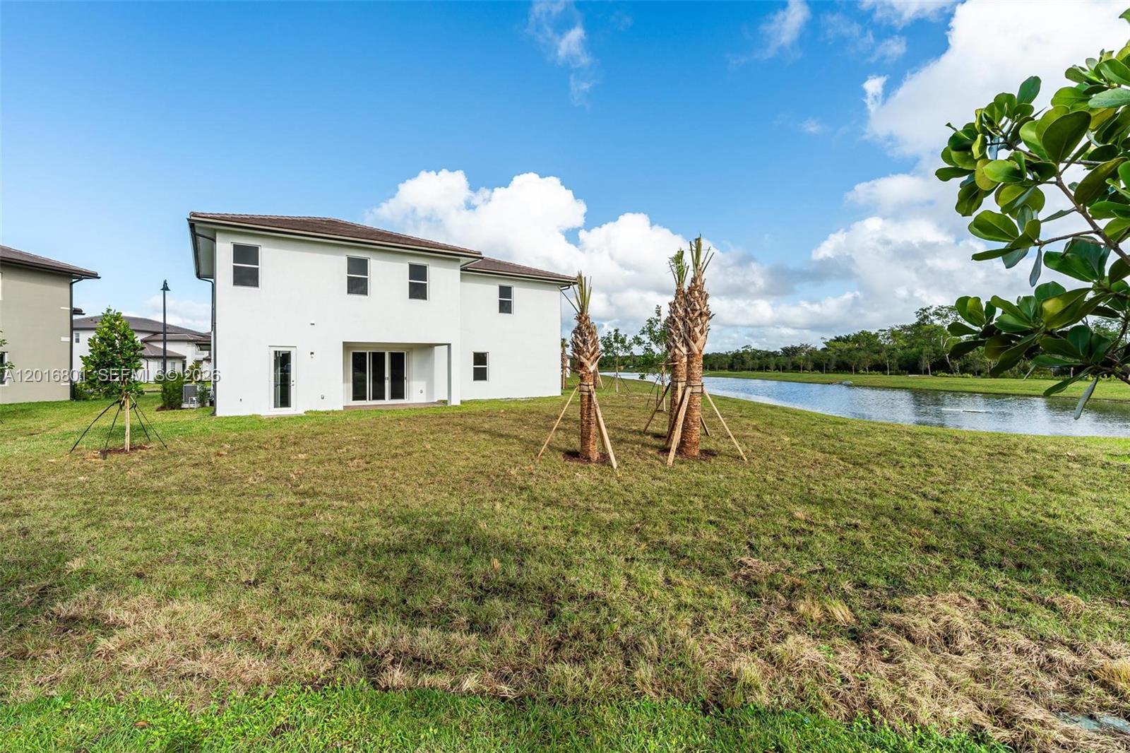RESERVE AT DAVIE - Residential Lease