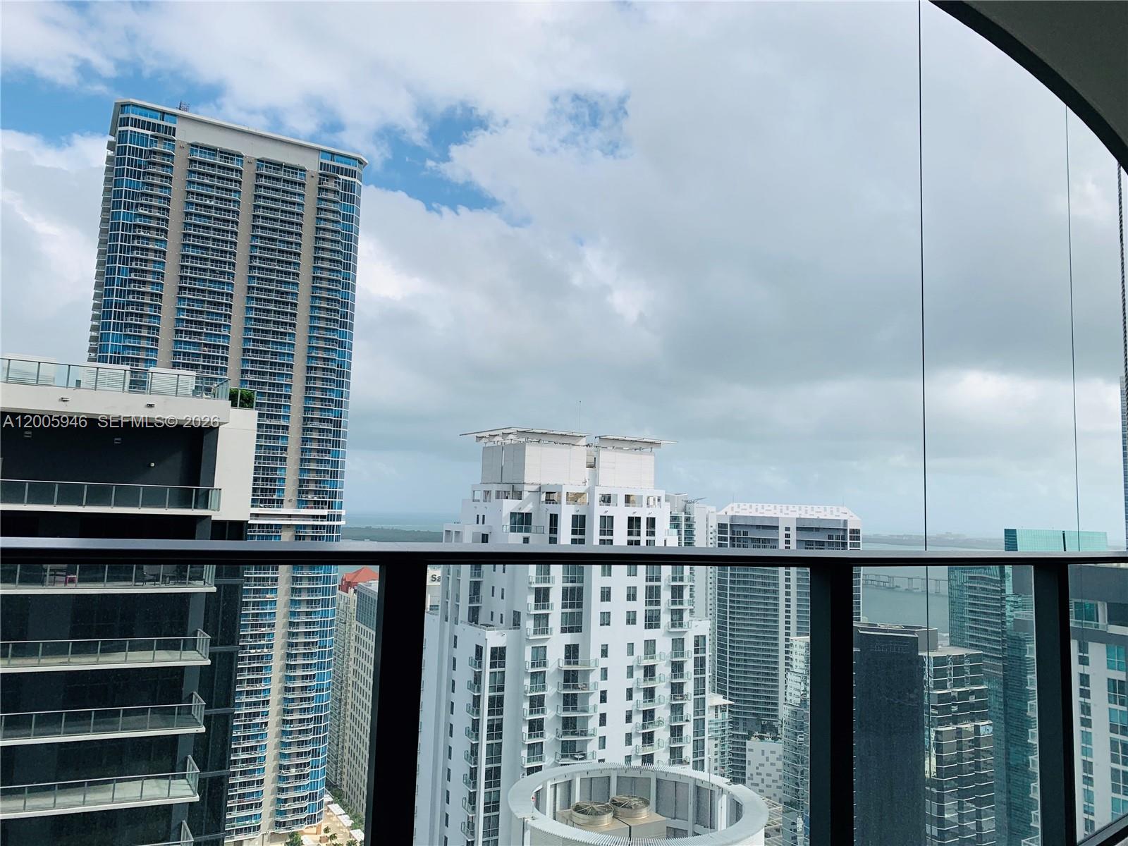 1000 Brickell Plz 4907