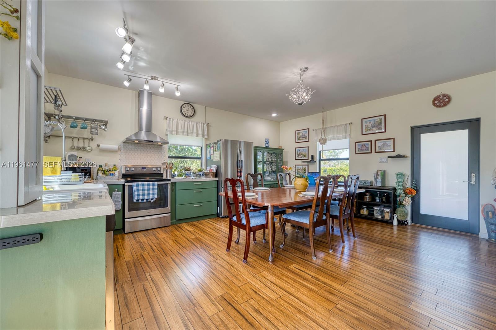 FL CITY HIGHLANDS - Residential