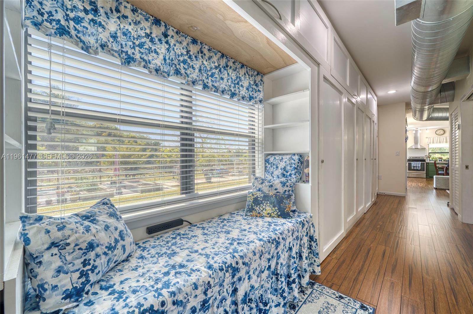 FL CITY HIGHLANDS - Residential