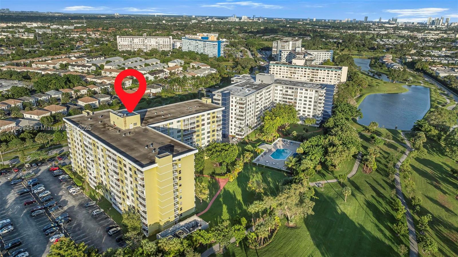 HILLCREST NO 21 CONDO - Residential