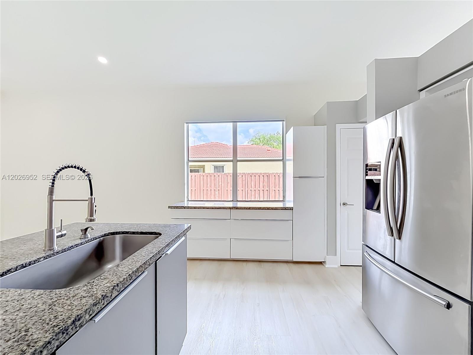 EMERALD COURTS - OPAL CRE - Residential