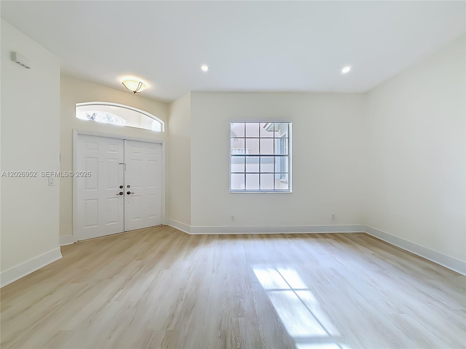 EMERALD COURTS - OPAL CRE - Residential