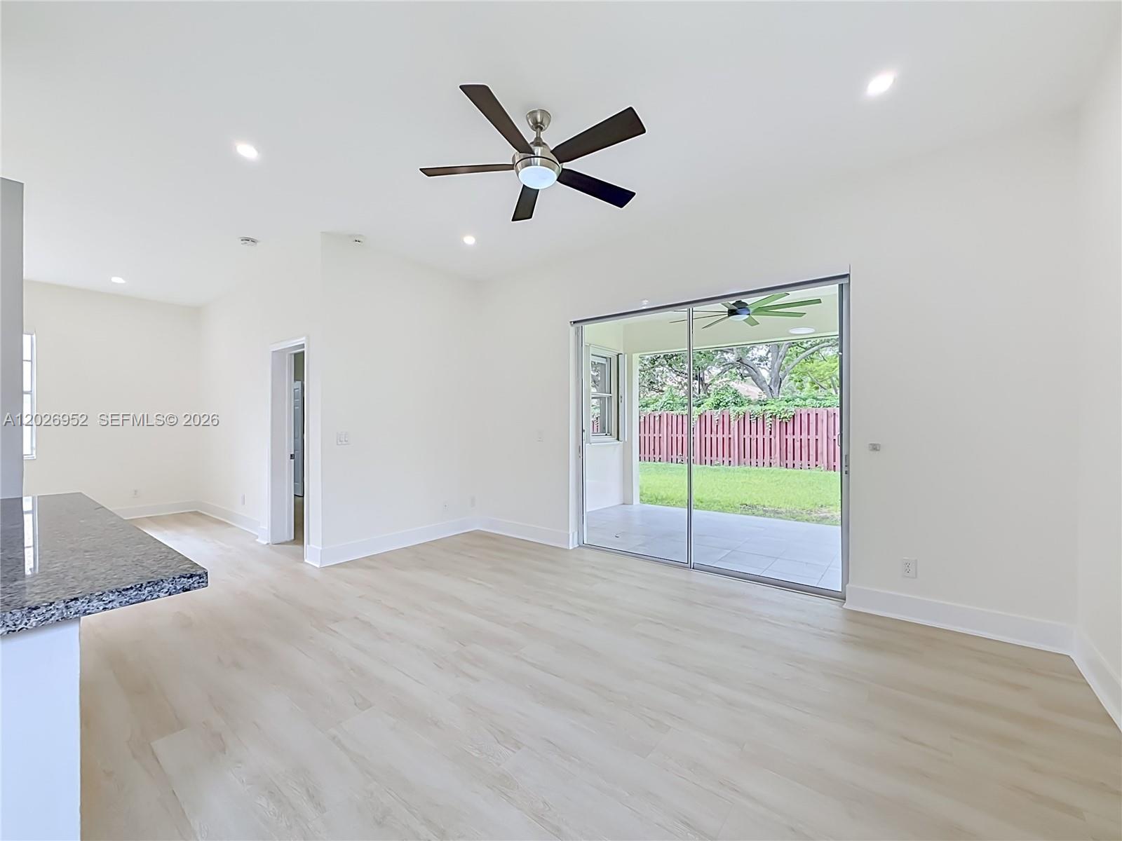 EMERALD COURTS - OPAL CRE - Residential