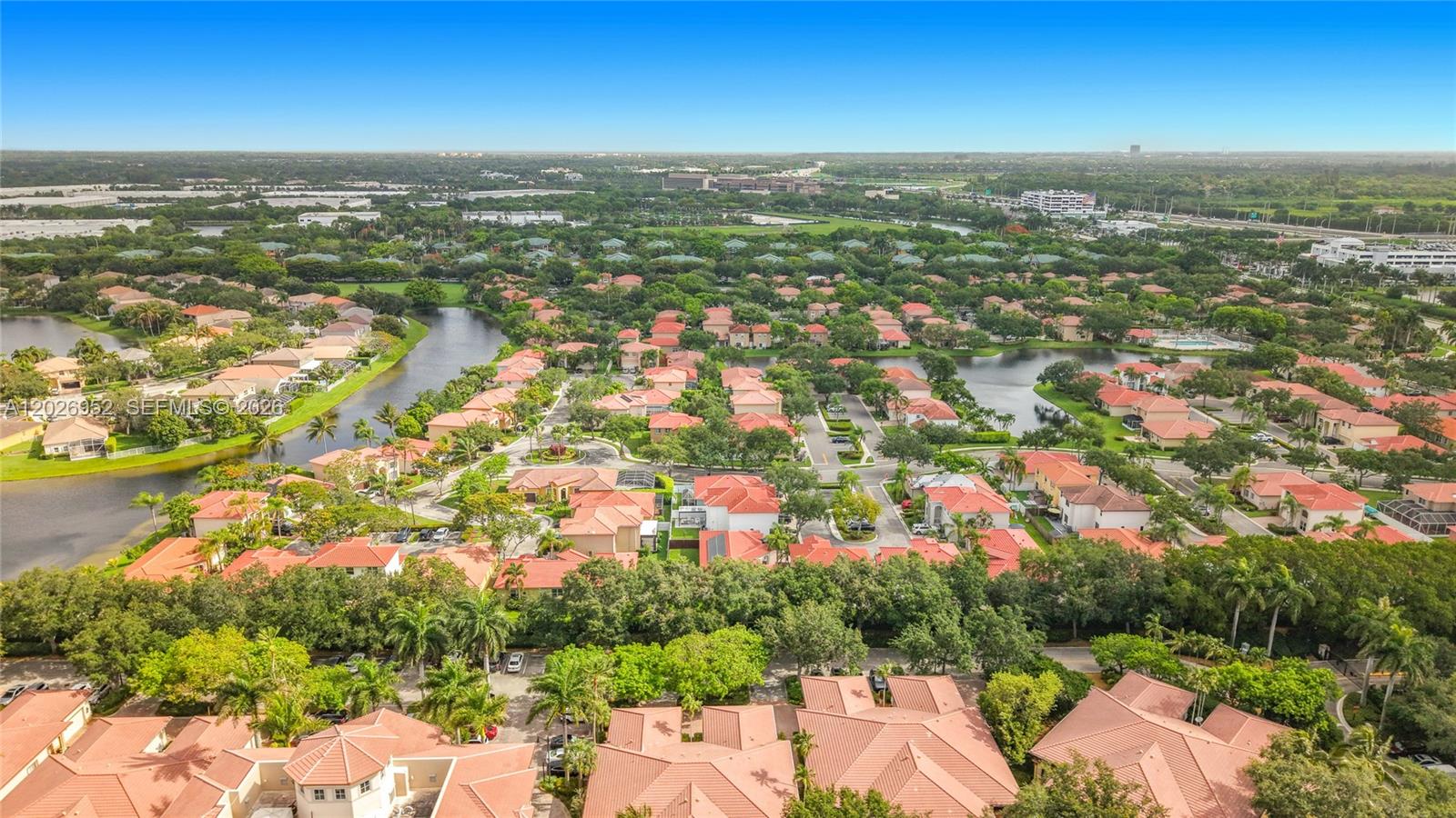 EMERALD COURTS - OPAL CRE - Residential