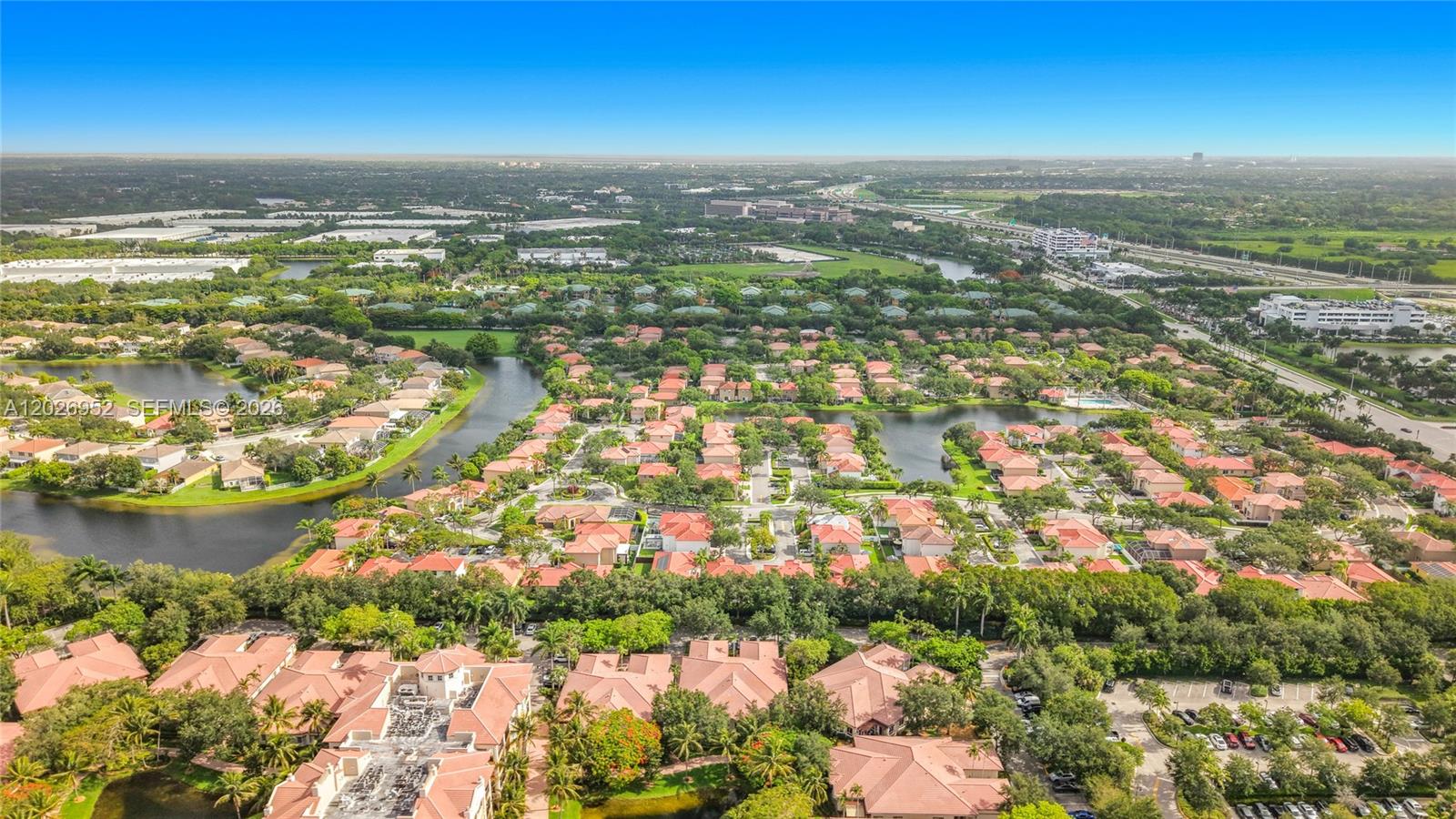 EMERALD COURTS - OPAL CRE - Residential