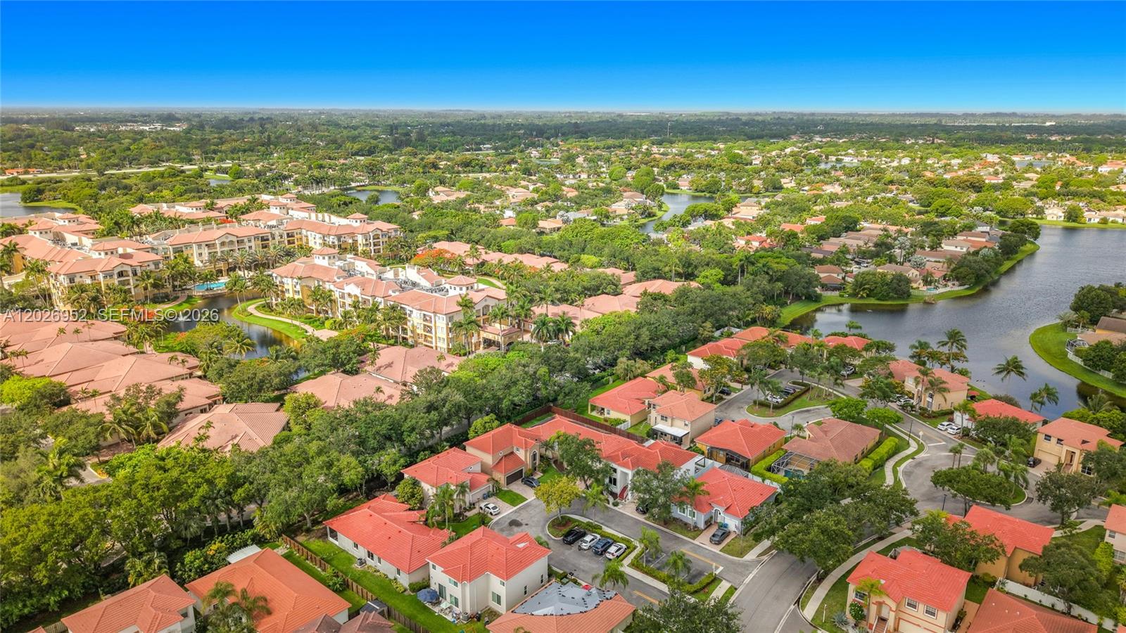 EMERALD COURTS - OPAL CRE - Residential