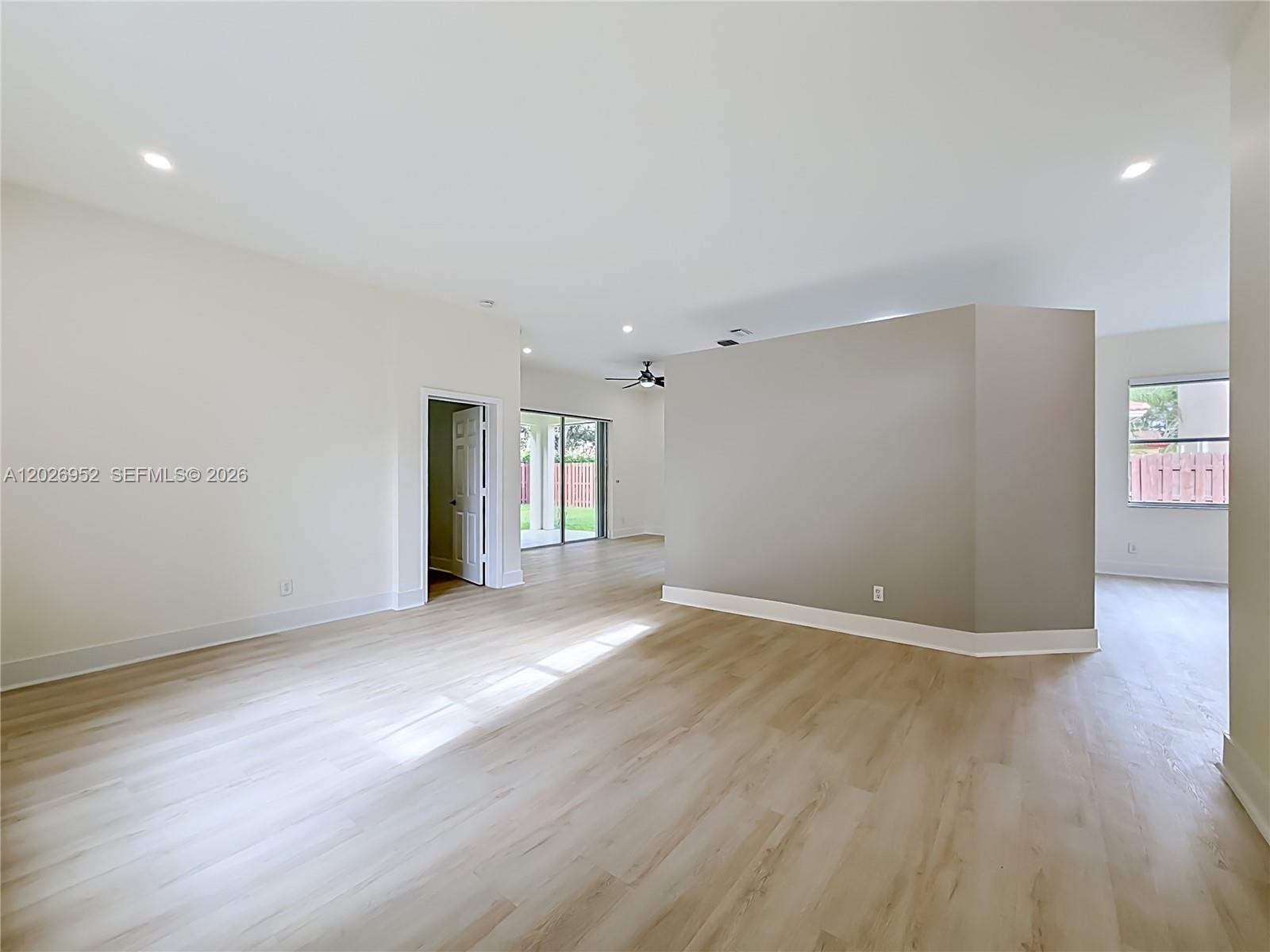 EMERALD COURTS - OPAL CRE - Residential