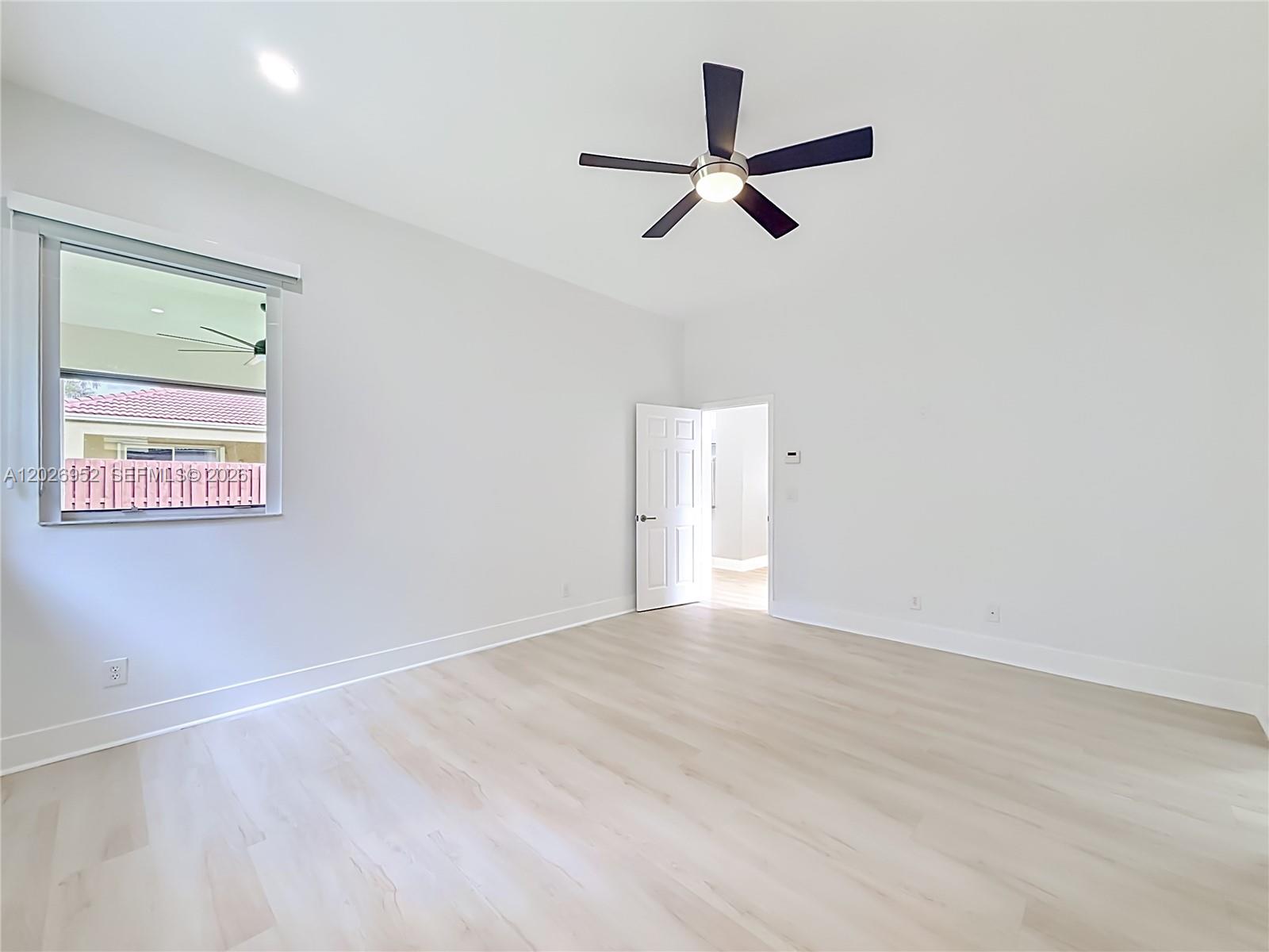 EMERALD COURTS - OPAL CRE - Residential