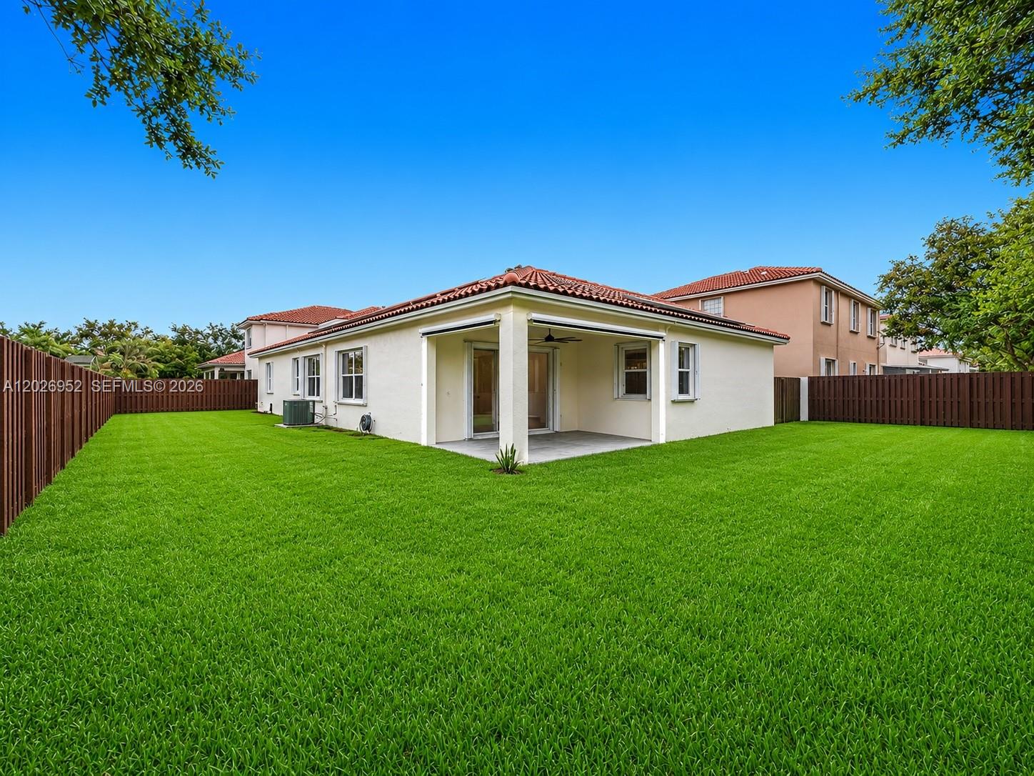 EMERALD COURTS - OPAL CRE - Residential