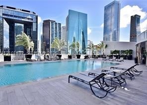 1250 S Miami Ave 813