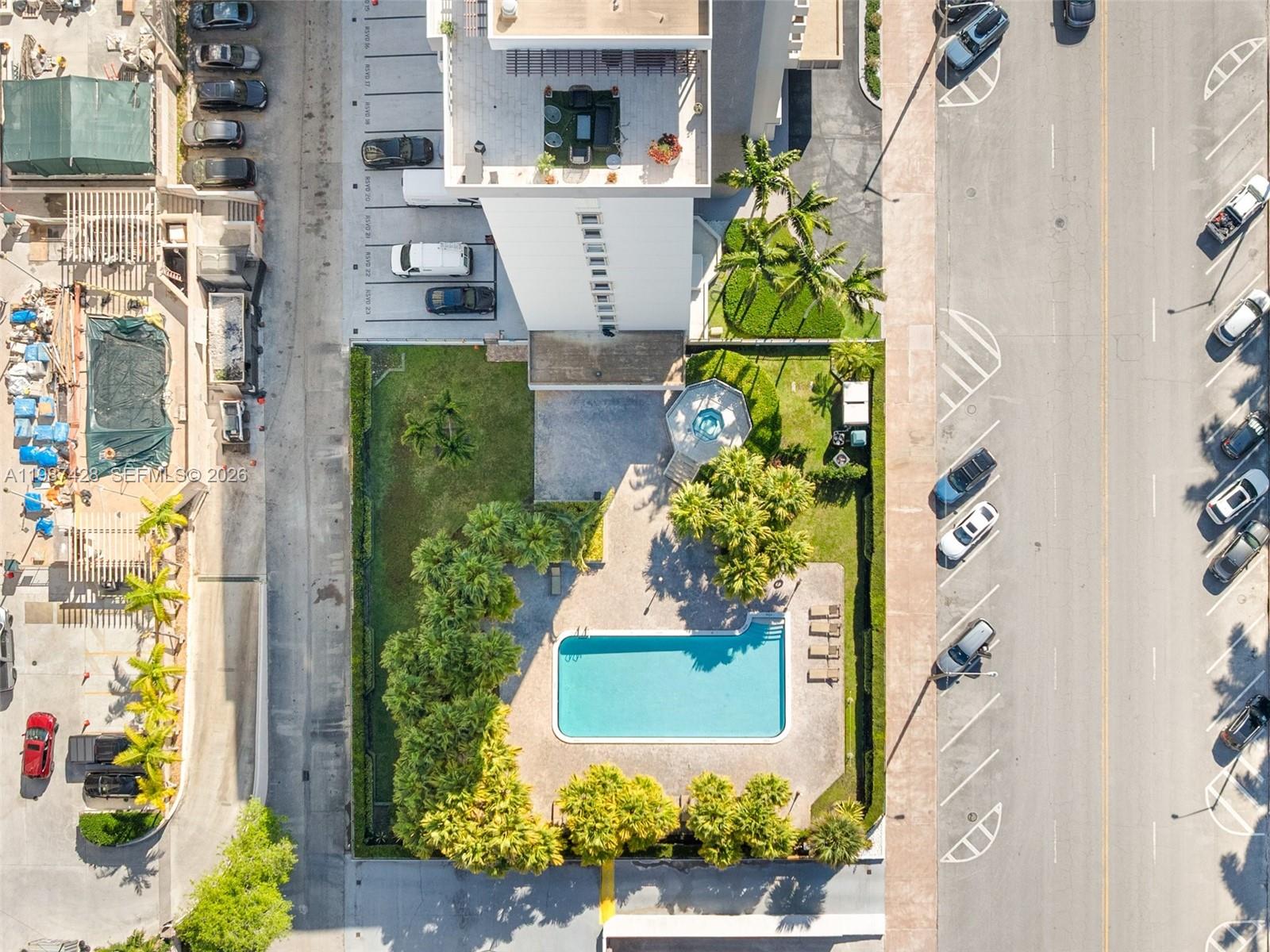 625 Biltmore Way 104