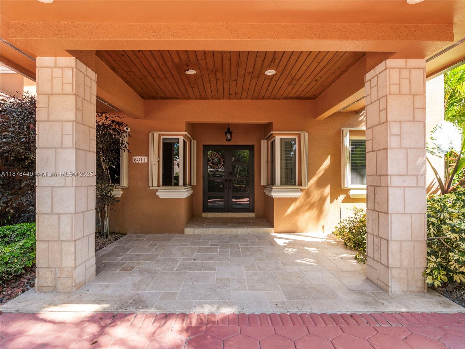 1ST ADDN TO ROYAL OAKS - Residential
