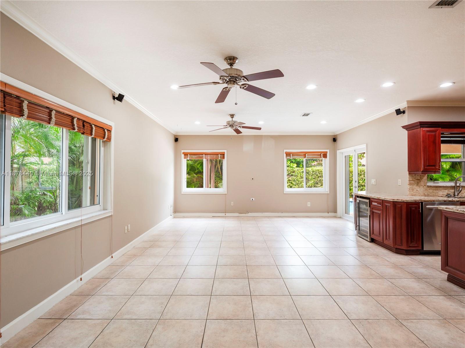 1ST ADDN TO ROYAL OAKS - Residential