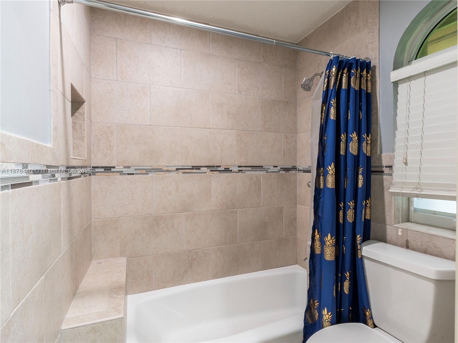 1ST ADDN TO ROYAL OAKS - Residential
