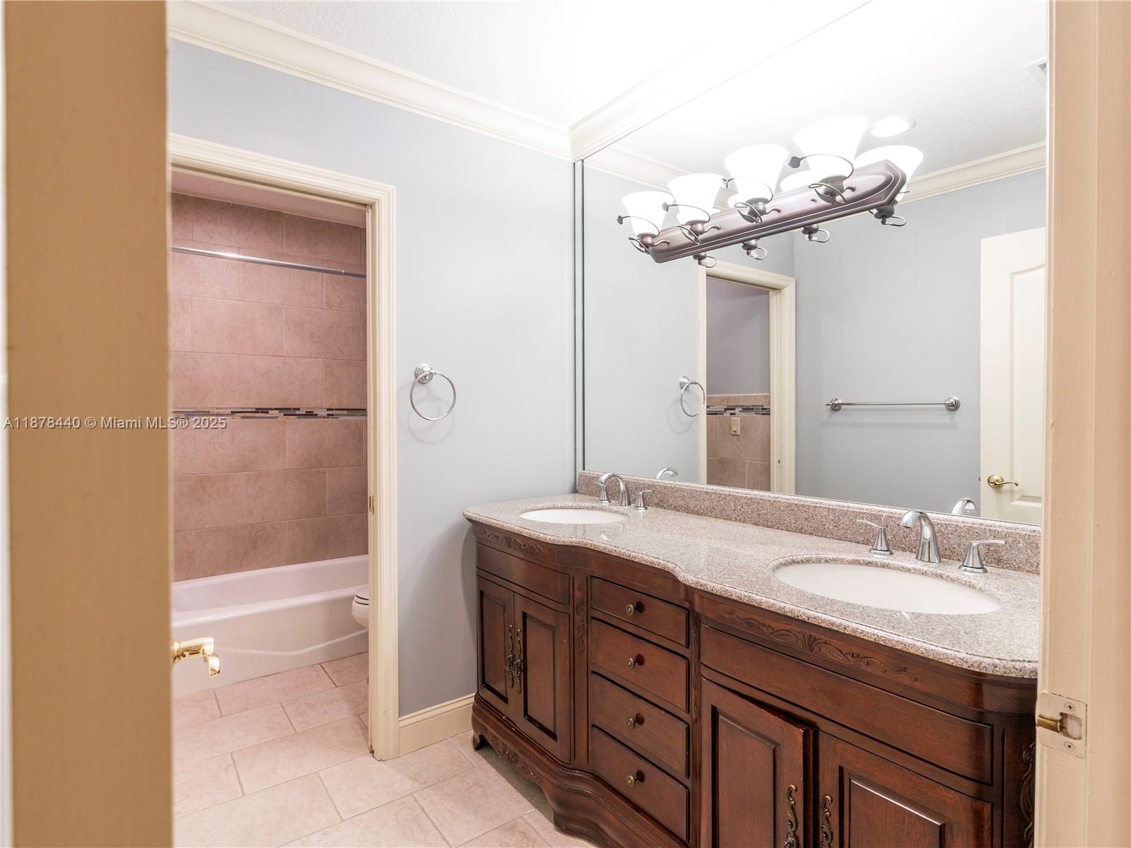 1ST ADDN TO ROYAL OAKS - Residential