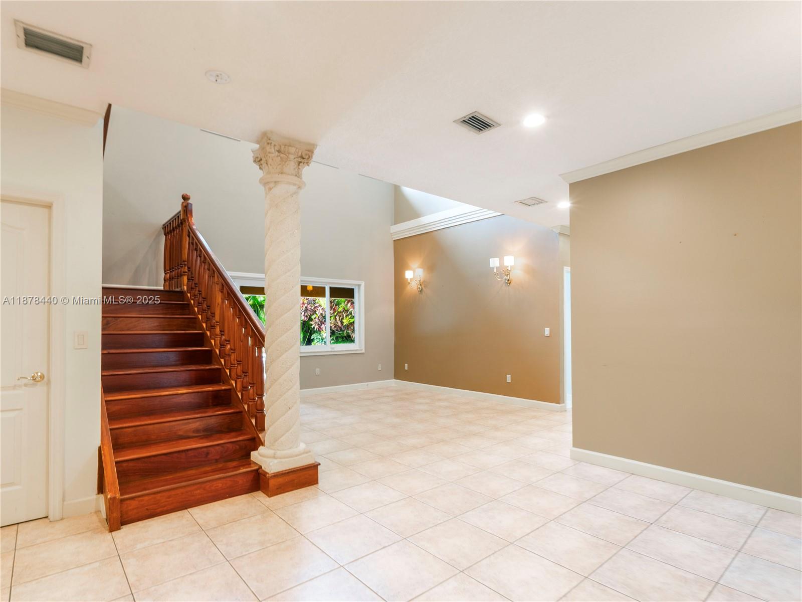 1ST ADDN TO ROYAL OAKS - Residential