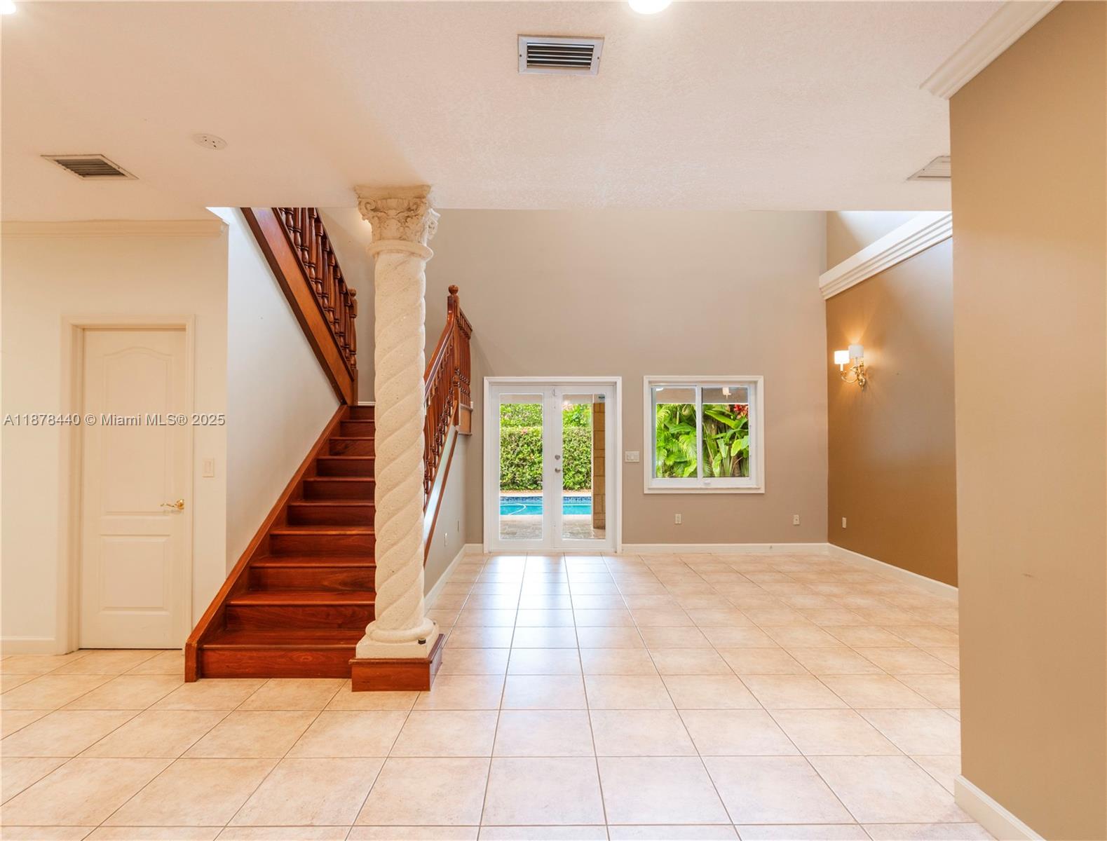 1ST ADDN TO ROYAL OAKS - Residential