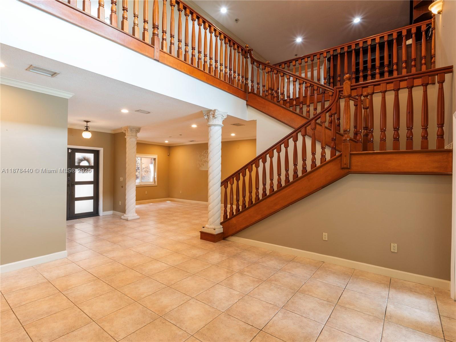 1ST ADDN TO ROYAL OAKS - Residential