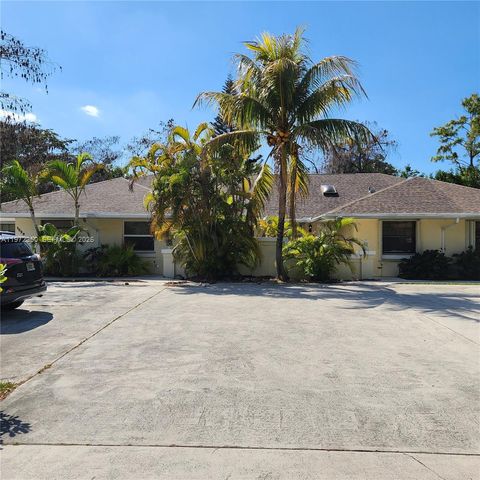 1227 Hyacinth Pl Wellington FL 33414