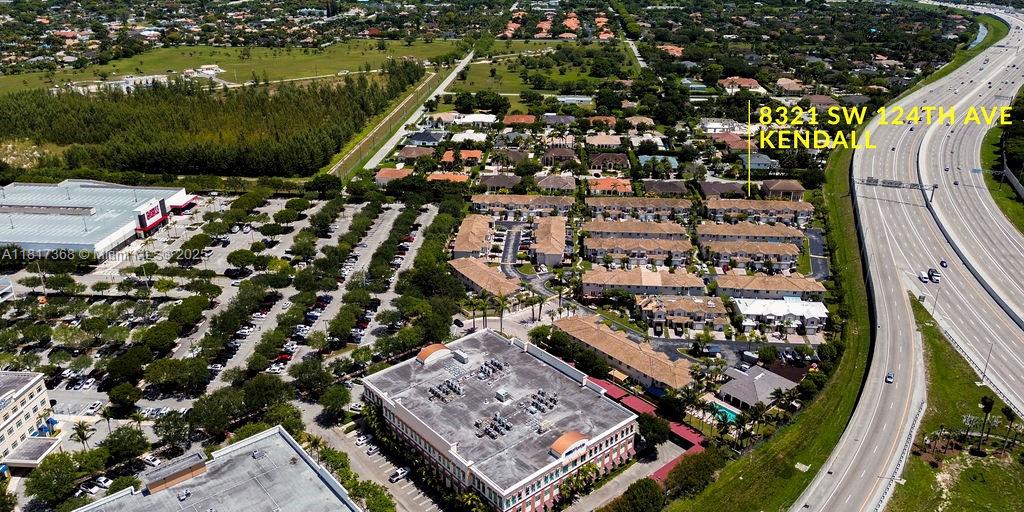 KENDALL VILLAGE TOWNVILLA - Residential