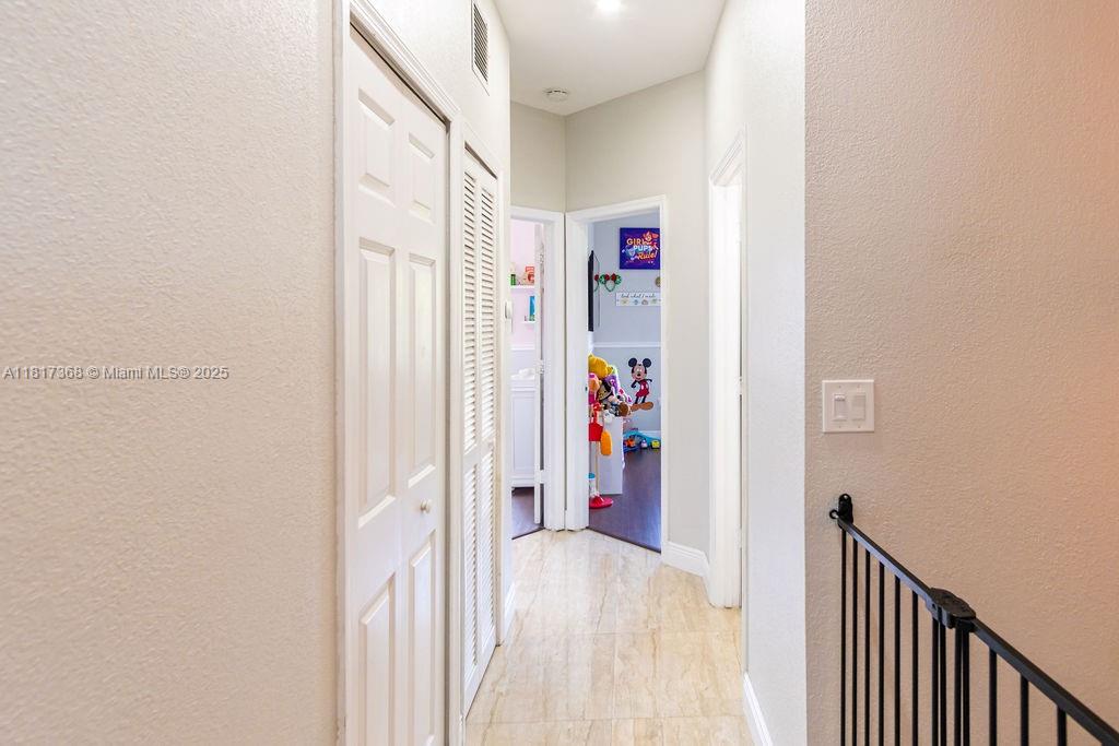 KENDALL VILLAGE TOWNVILLA - Residential