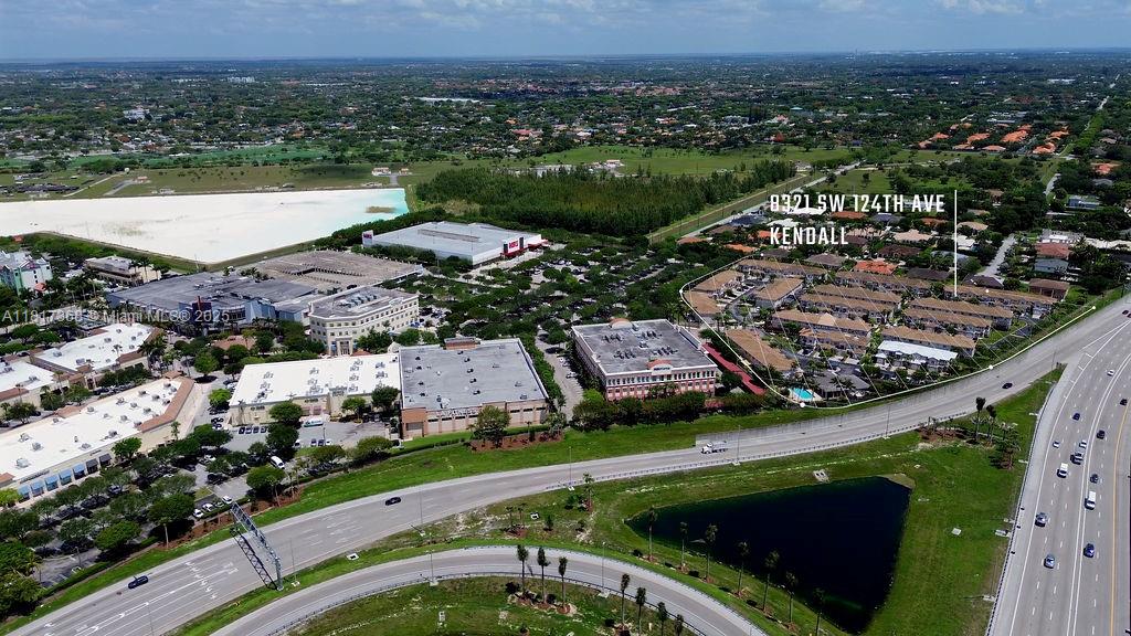 KENDALL VILLAGE TOWNVILLA - Residential