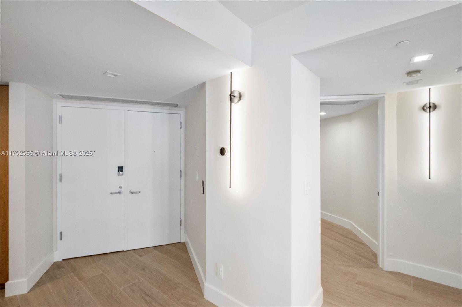 2127 Brickell Ave 2704