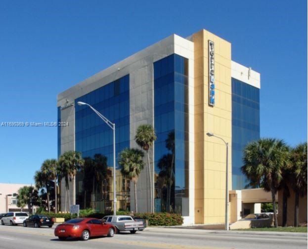 This spacious, mostly open-floor layout is in excellent condition, with a versatile design partially built out as a standard office. Ideal for accommodating teams of 3 to 10 people, this suite also features central air conditioning for a comfortable work environment. Listed rate may exclude select utilities, building services, and additional property expenses.