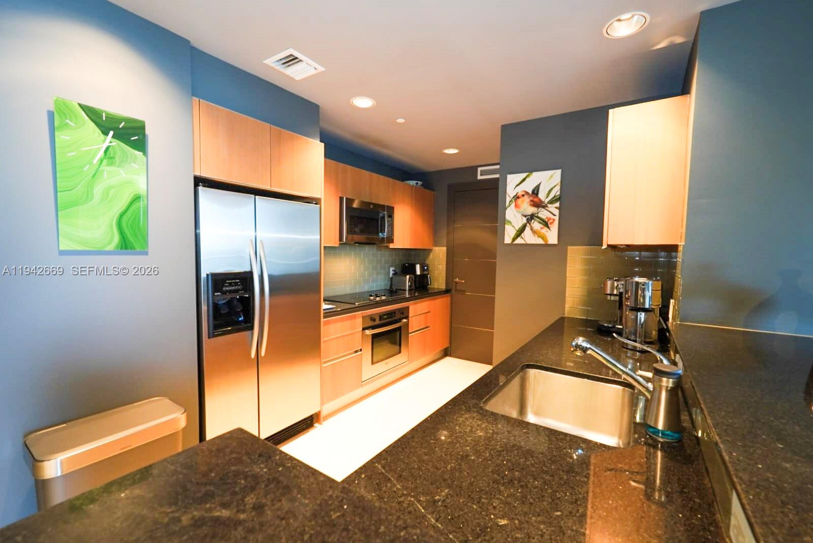 1060 BRICKELL CONDO - Residential Lease