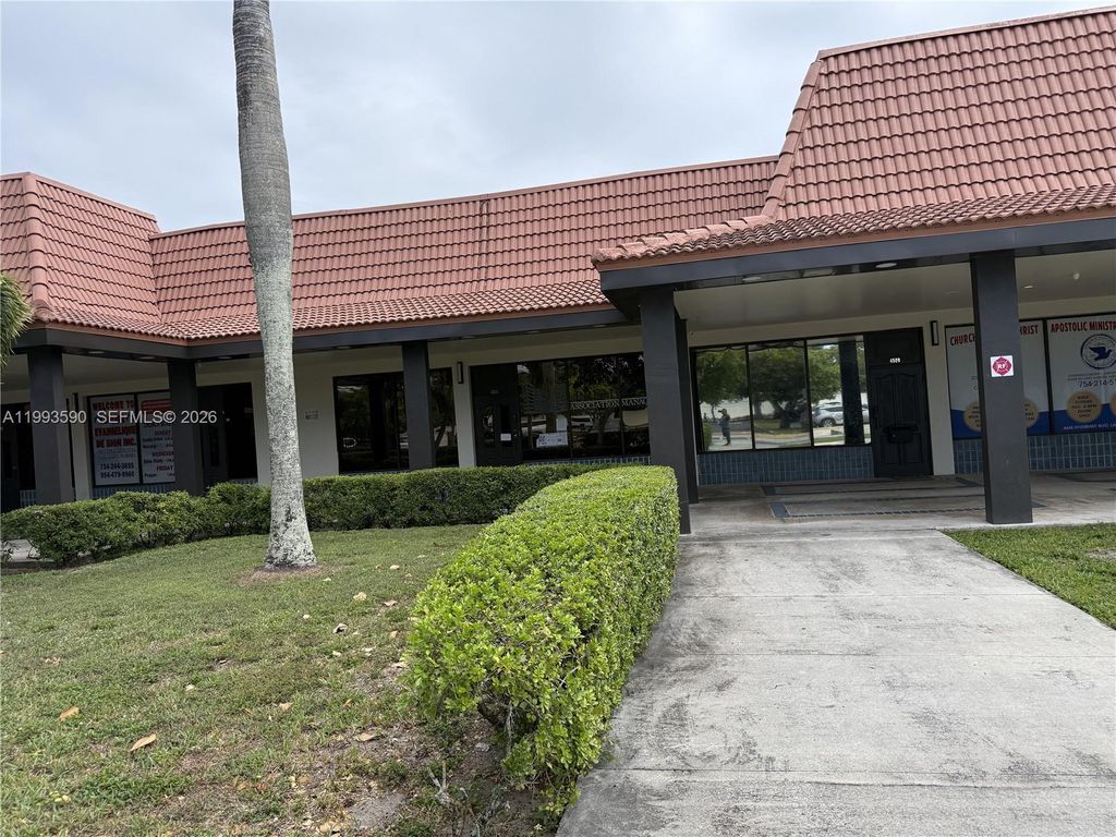 Photo of 4502 Inverrary Blvd #K, Lauderhill, FL 33319 (MLS # A11993590)