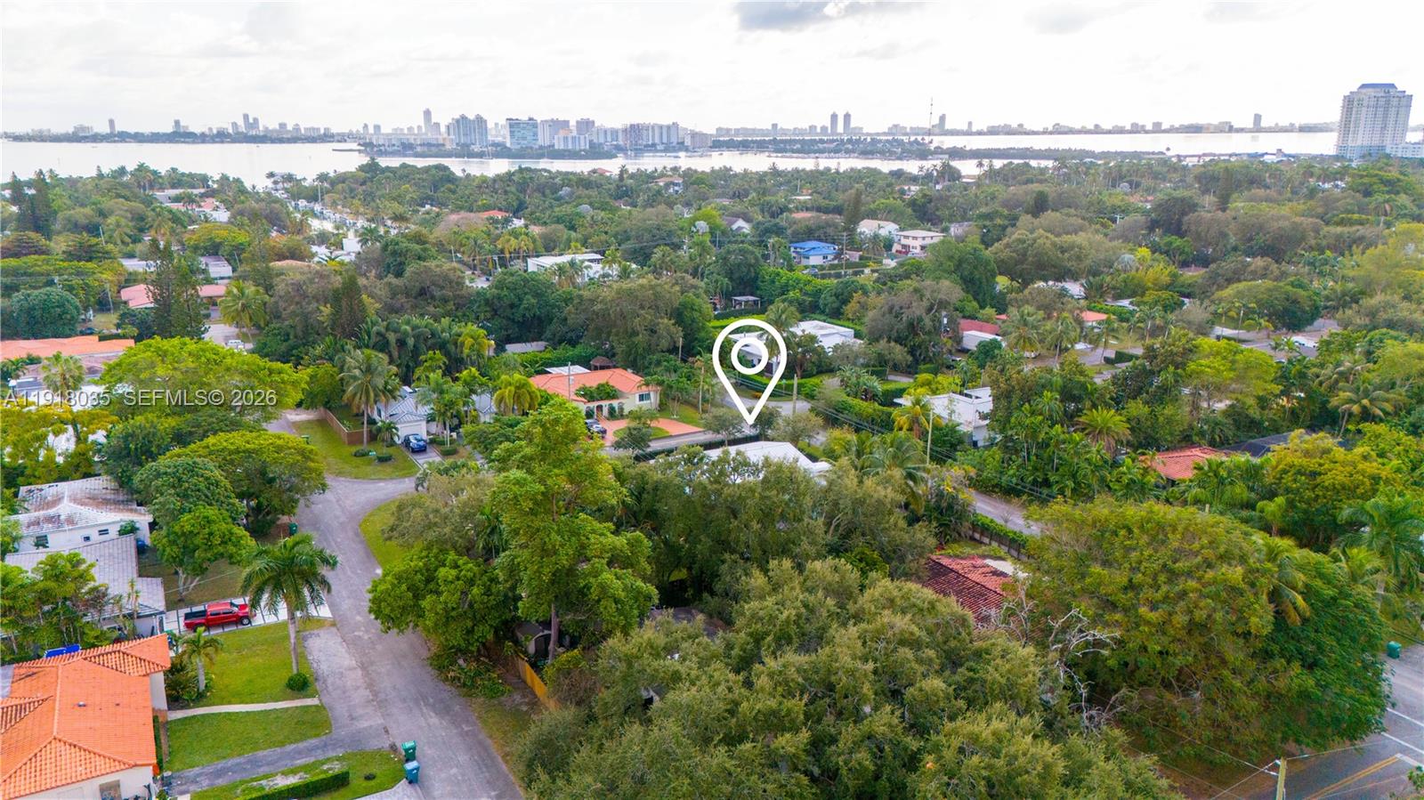 BAYSHORE MANOR - Residential