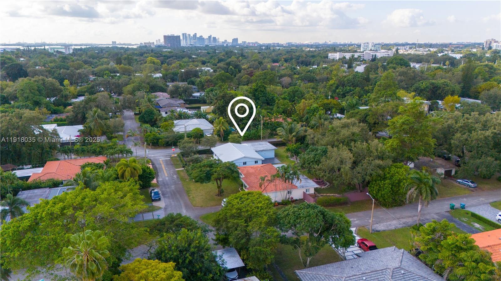 BAYSHORE MANOR - Residential