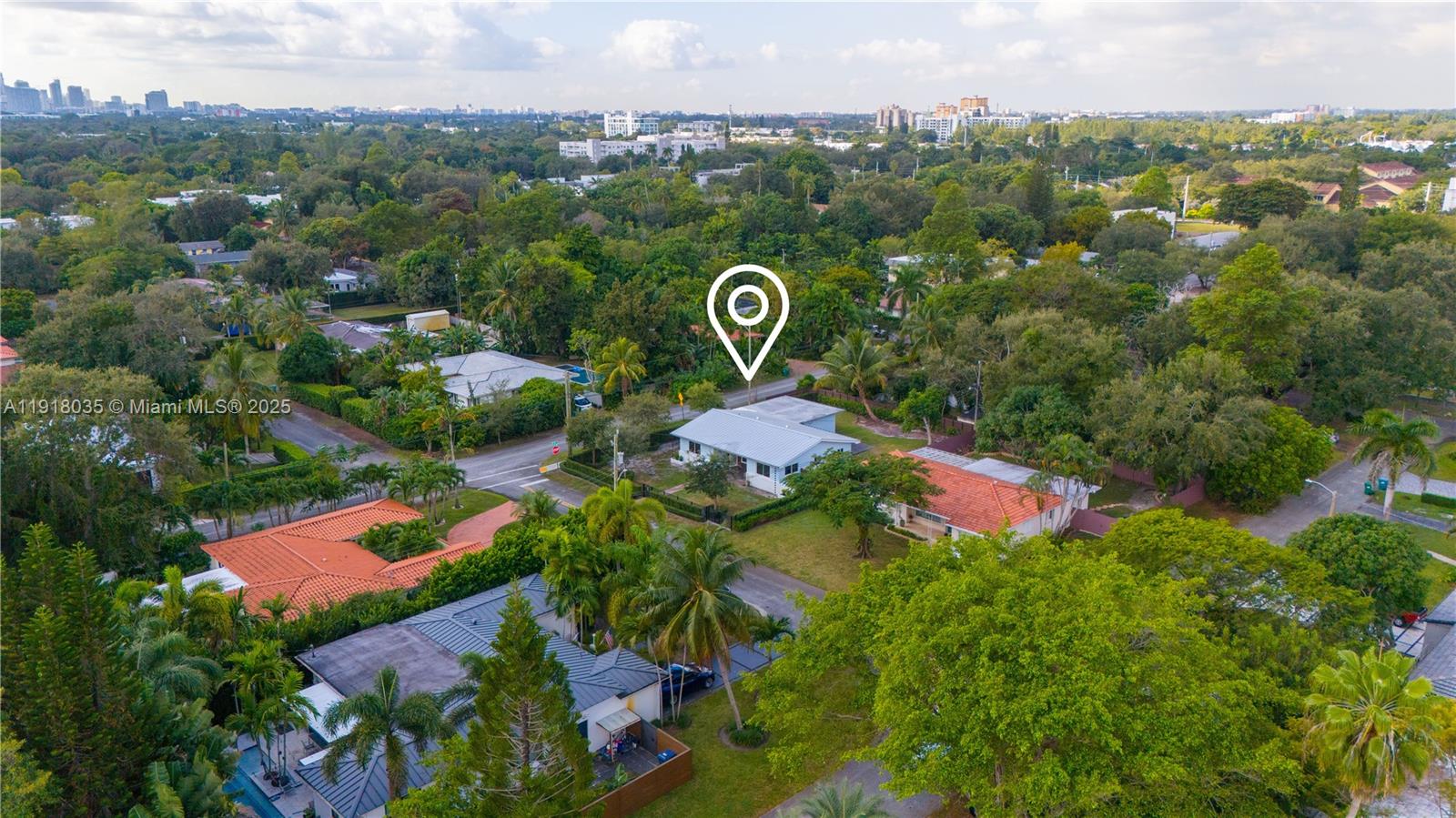 BAYSHORE MANOR - Residential