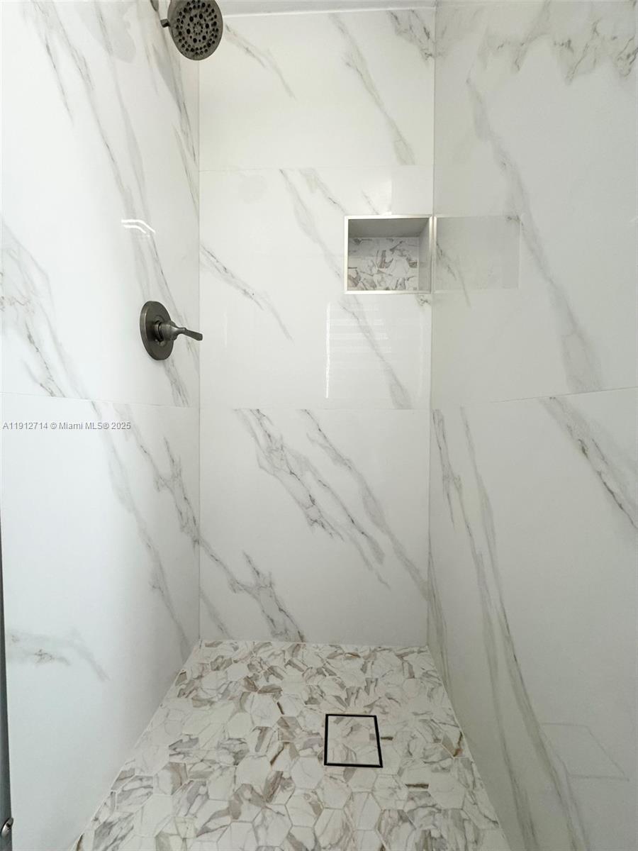 WESTHAVEN HGTS 4TH ADDN - Residential Lease