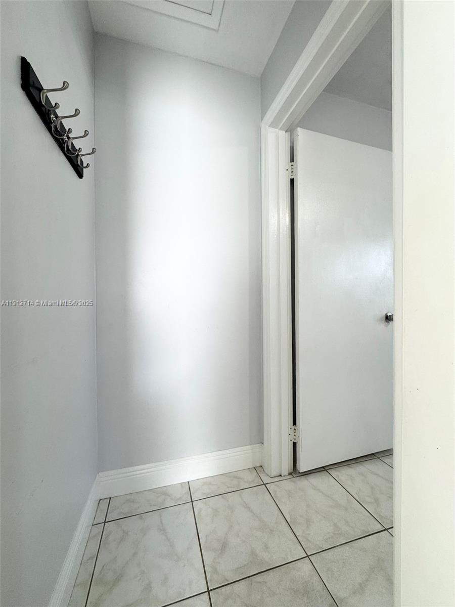 WESTHAVEN HGTS 4TH ADDN - Residential Lease