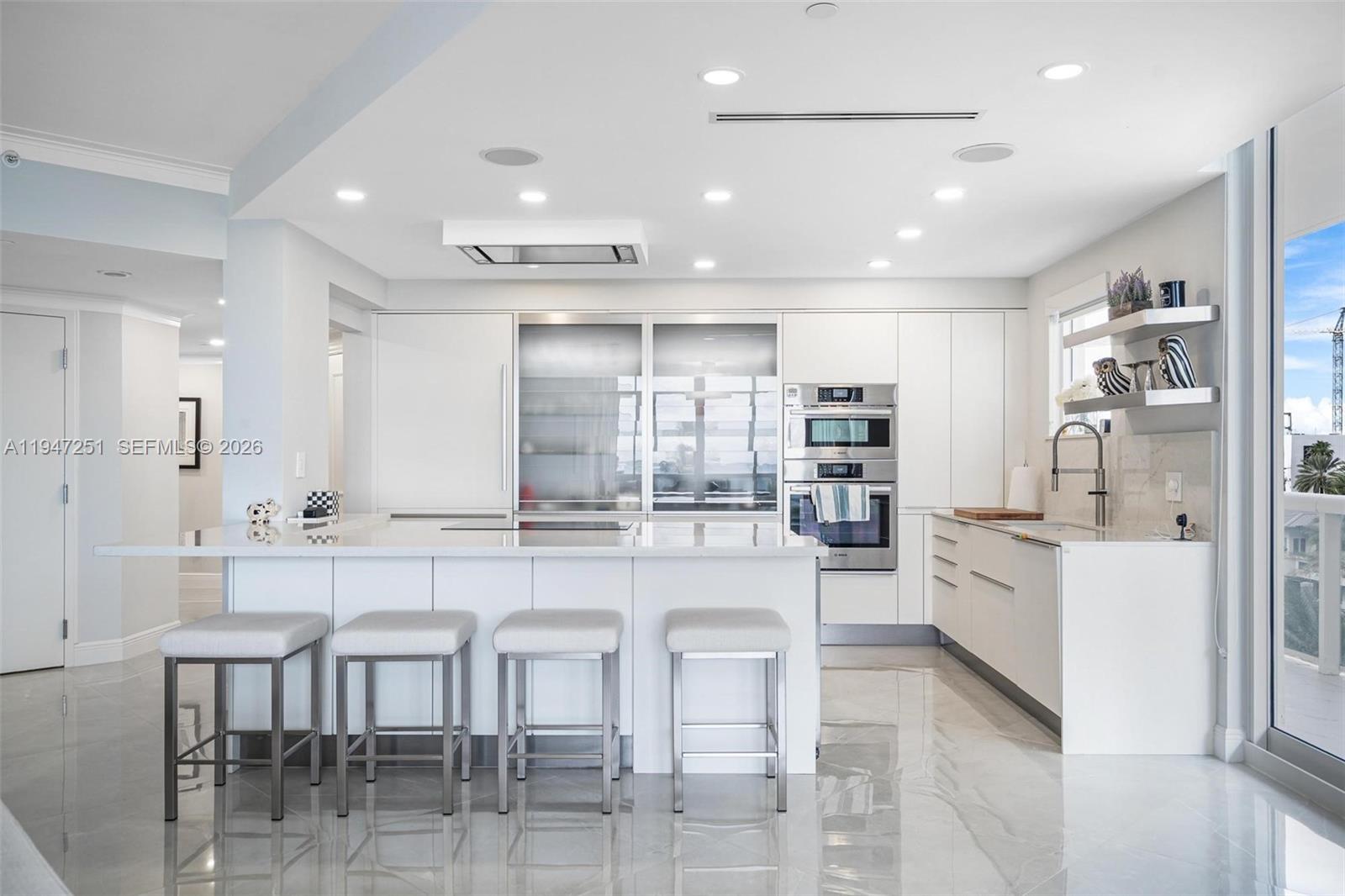 SOLIMAR CONDO - Residential