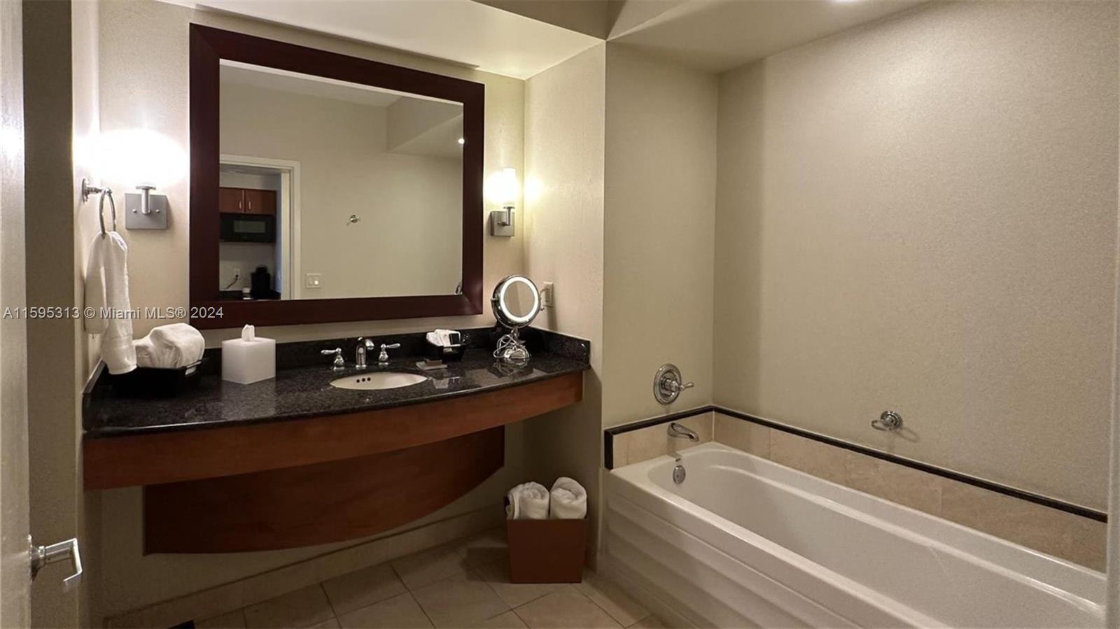 18001 Collins Ave 2607