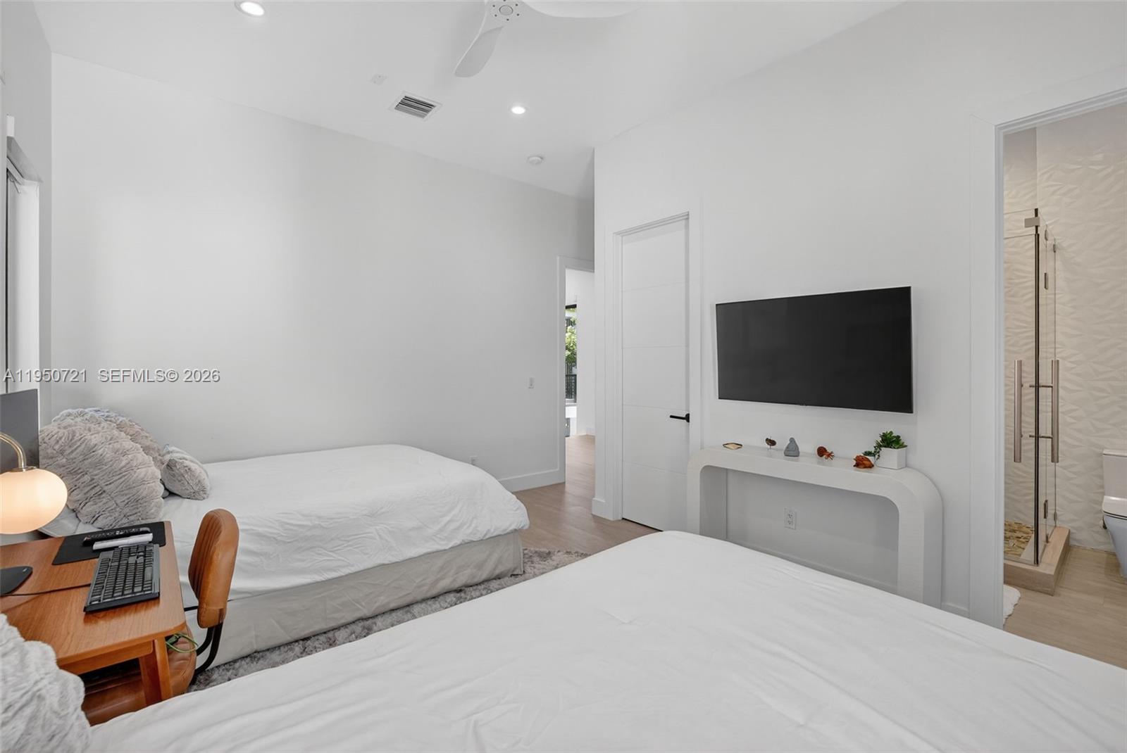 COLEE HAMMOCK - Residential