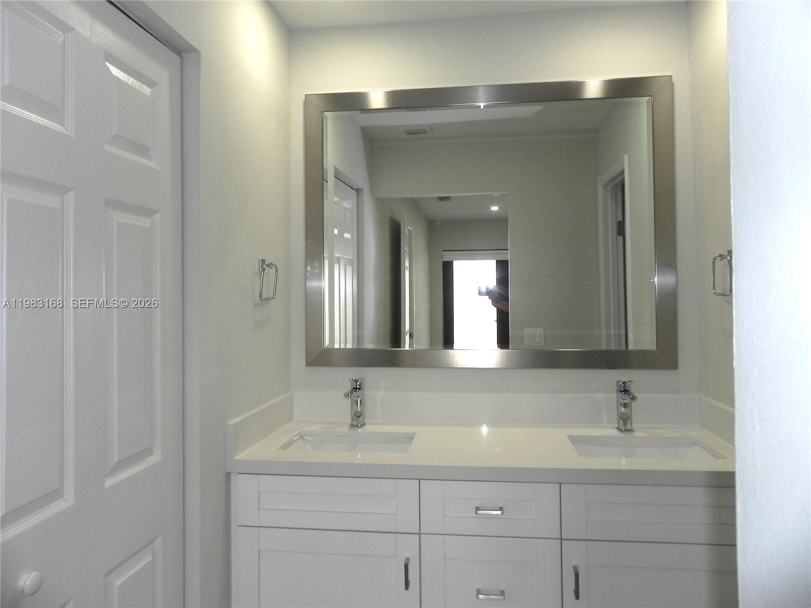 BRIAR LAKE - Residential Lease