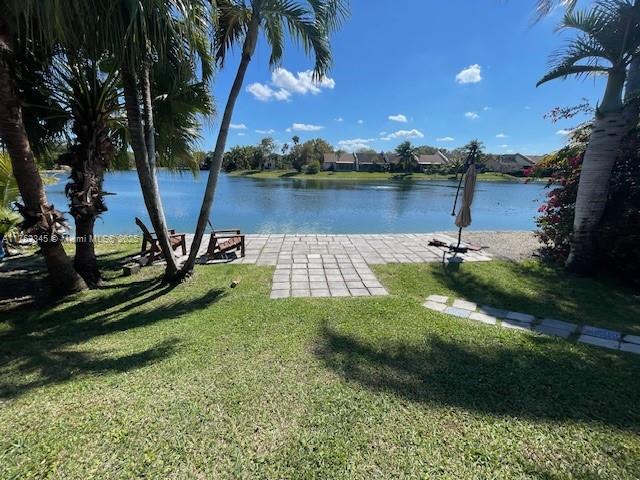 Property for Sale at 1350 S Fieldlark Ln, Homestead, Miami-Dade County, Florida - Bedrooms: 4 
Bathrooms: 3  - $600,000