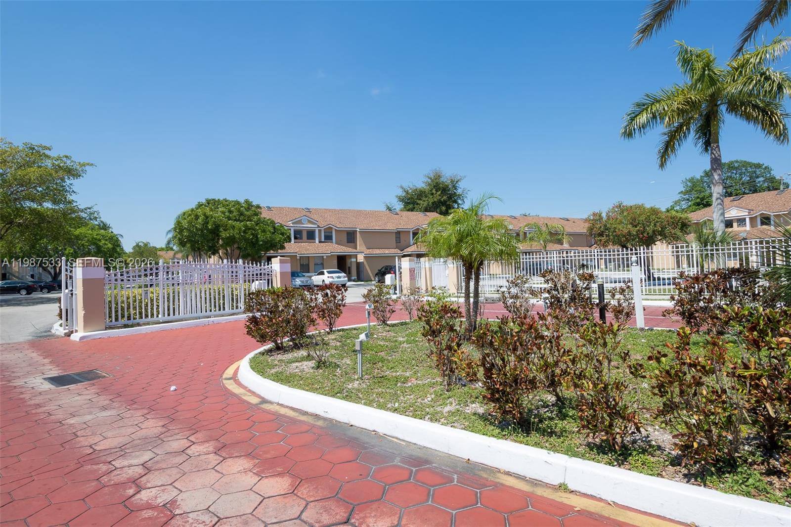 VERANO @ MIRAMAR CONDO - Residential Lease