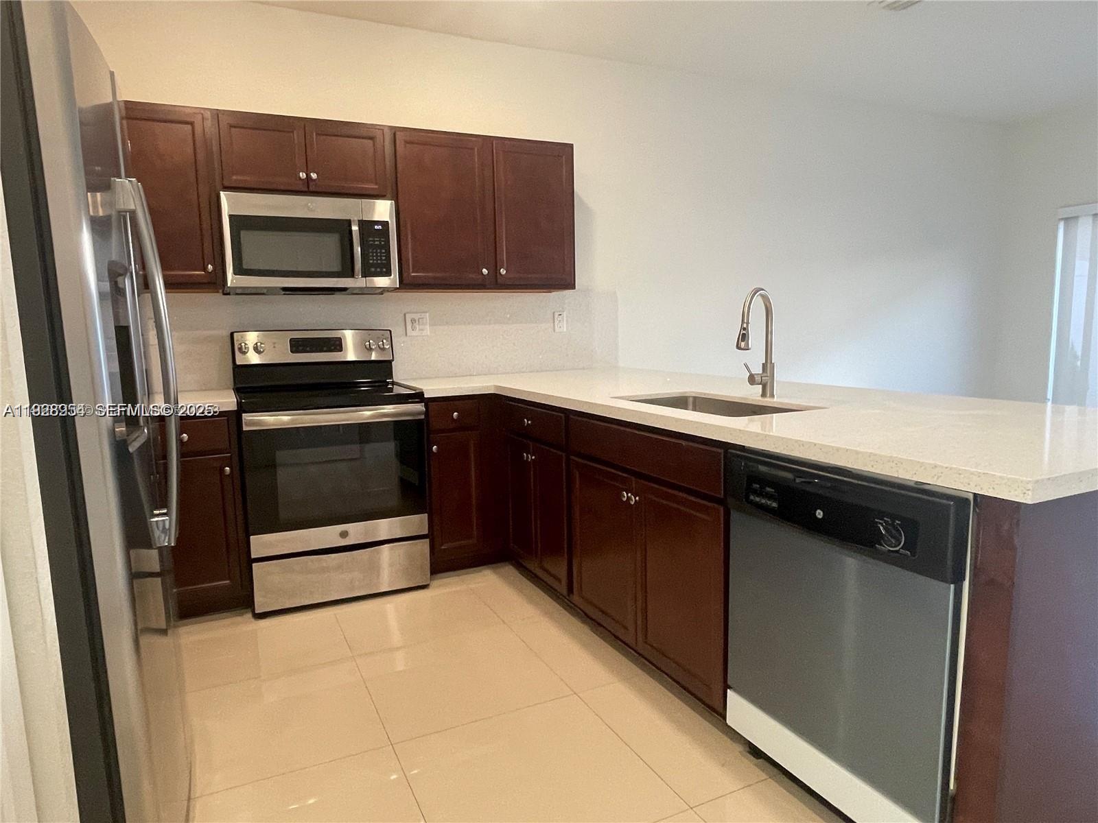 AQUABELLA SECTION TWO - Residential Lease