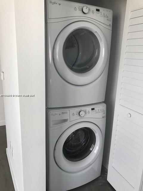 CENTRO CONDO - Residential Lease