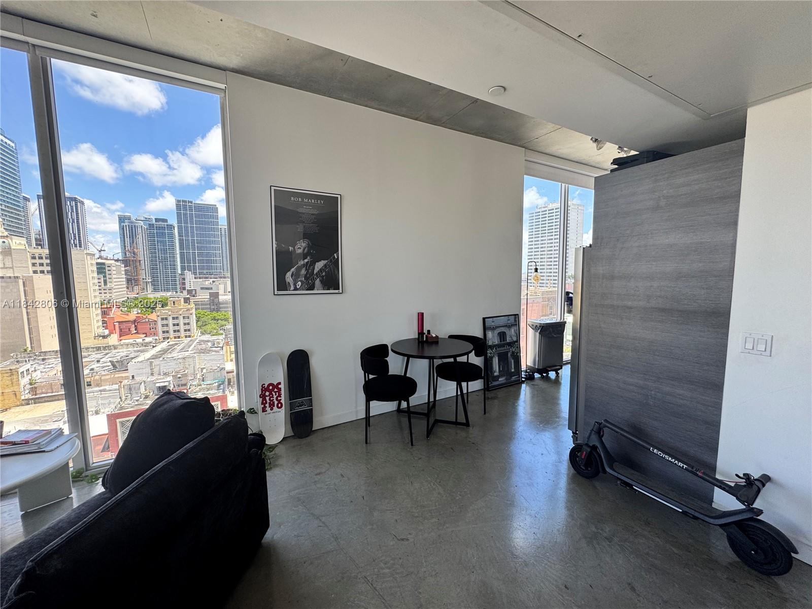 CENTRO CONDO - Residential Lease