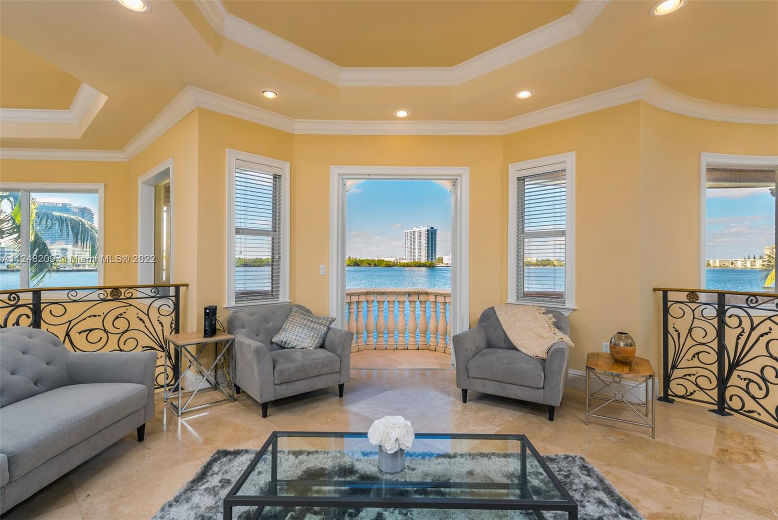 EASTERN SHORES - Residential