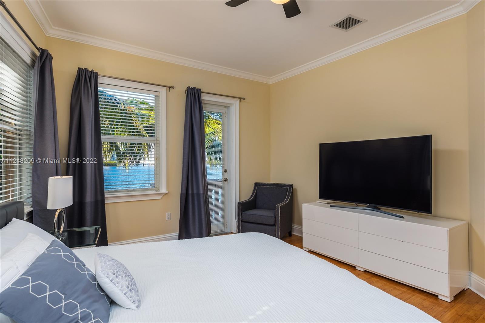 EASTERN SHORES - Residential