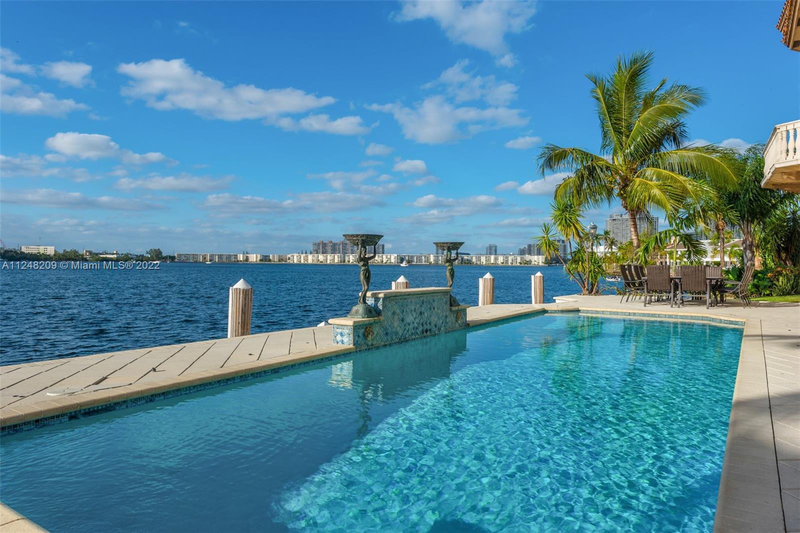 EASTERN SHORES - Residential