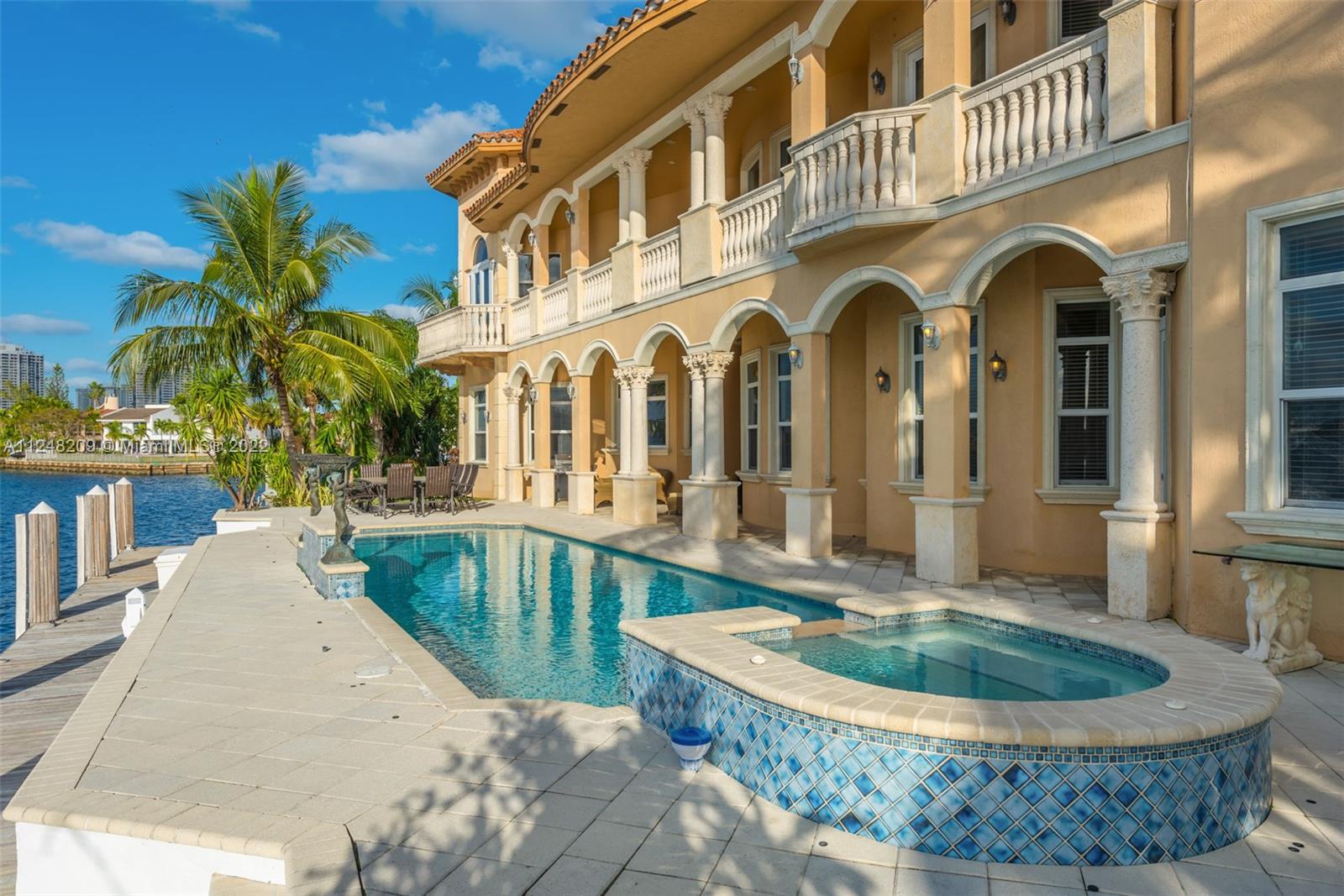 EASTERN SHORES - Residential